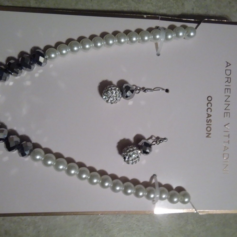 Adrienne Vitadini Jewelry set